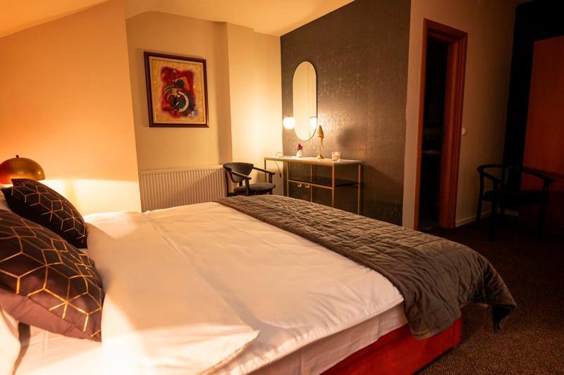 Hotel Myway à Slavonski Brod Extérieur photo